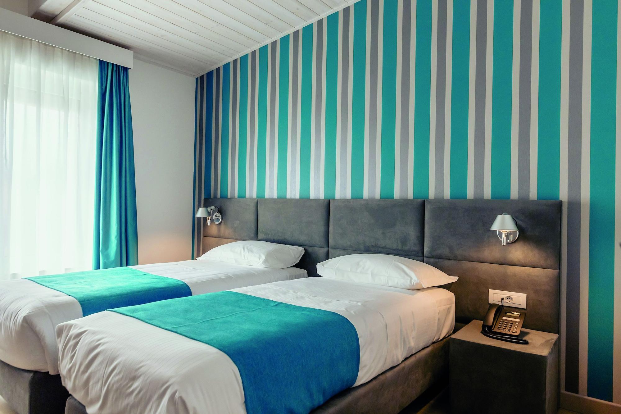 Diamante Mhotel كولّينيو المظهر الخارجي الصورة