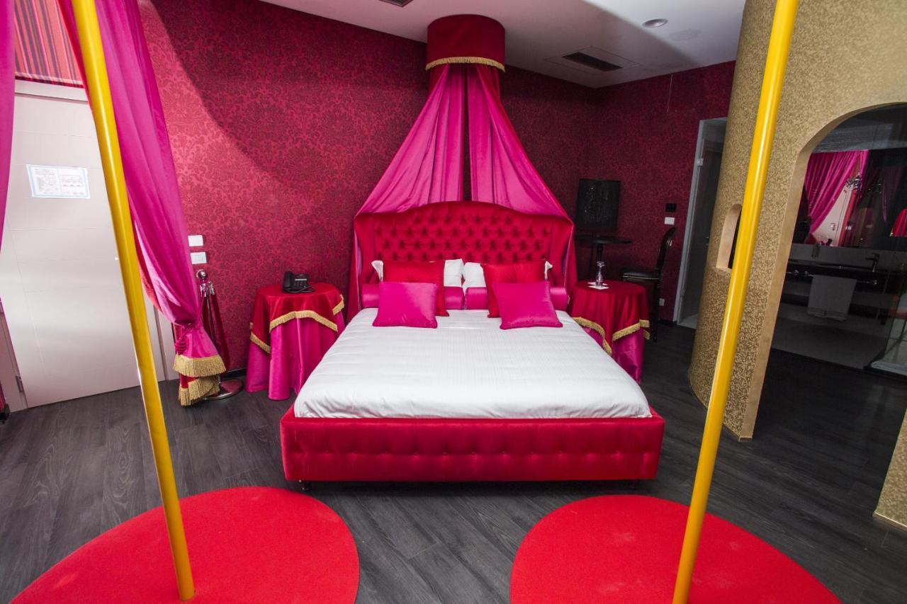 Diamante Mhotel كولّينيو المظهر الخارجي الصورة