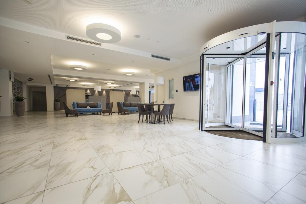 Diamante Mhotel كولّينيو المظهر الخارجي الصورة