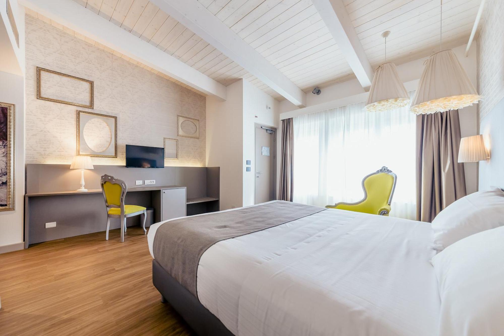 Diamante Mhotel كولّينيو المظهر الخارجي الصورة
