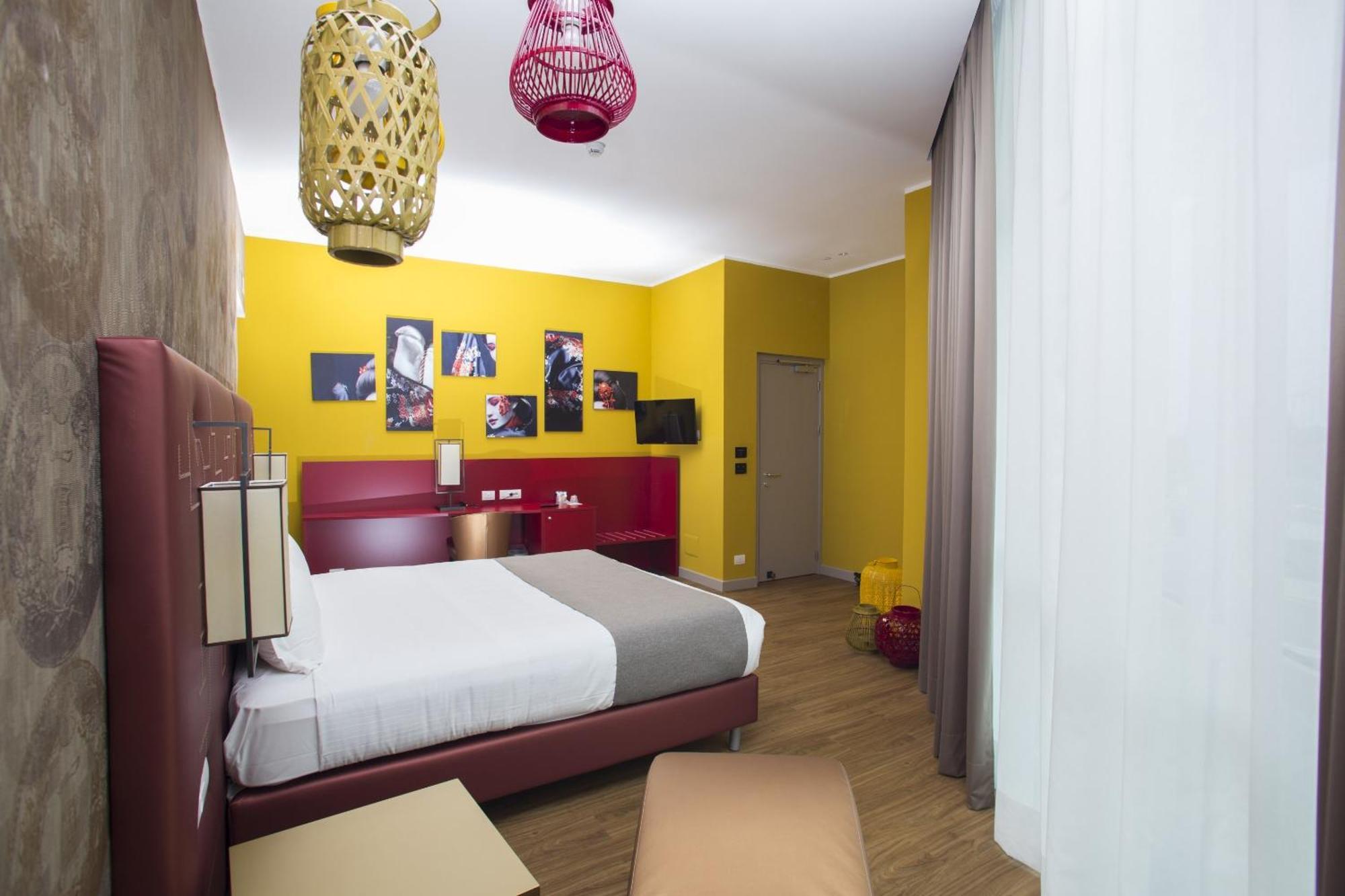 Diamante Mhotel كولّينيو الغرفة الصورة